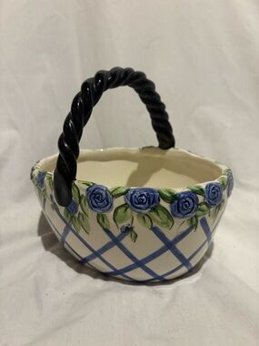 Blue Sky Elisabeth Pohle Ceramic Basket Blue Roses 2004